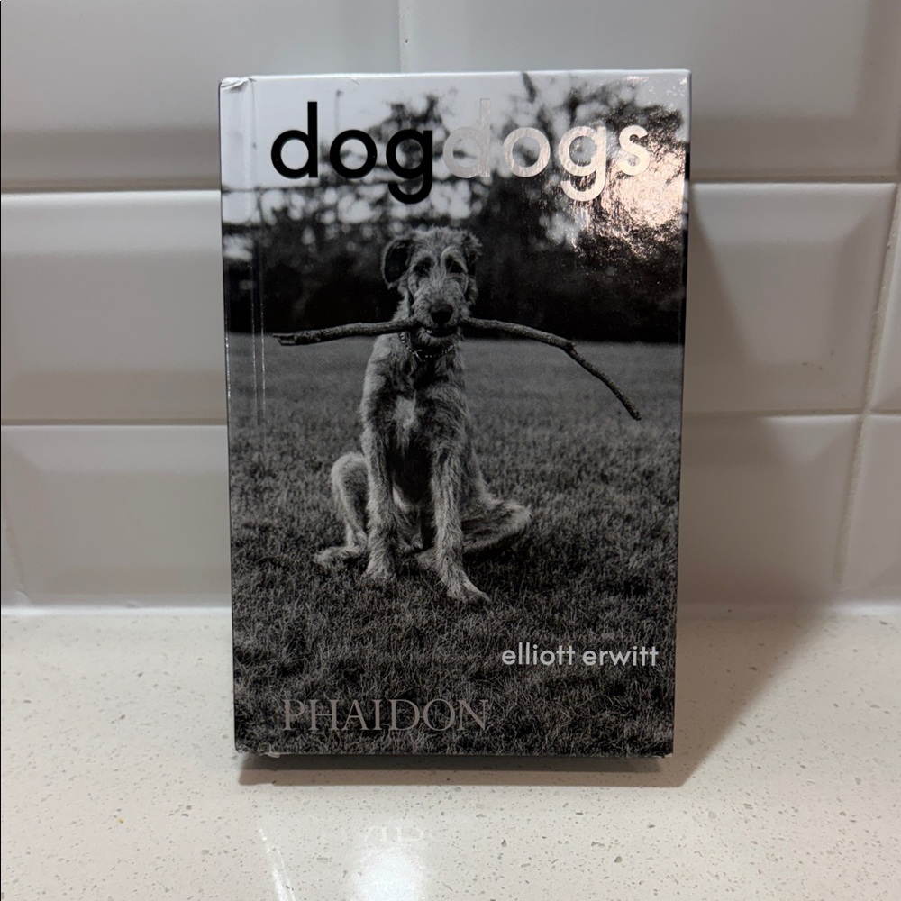 Phaidon Black and White Dog Photography by Elliott Erwitt